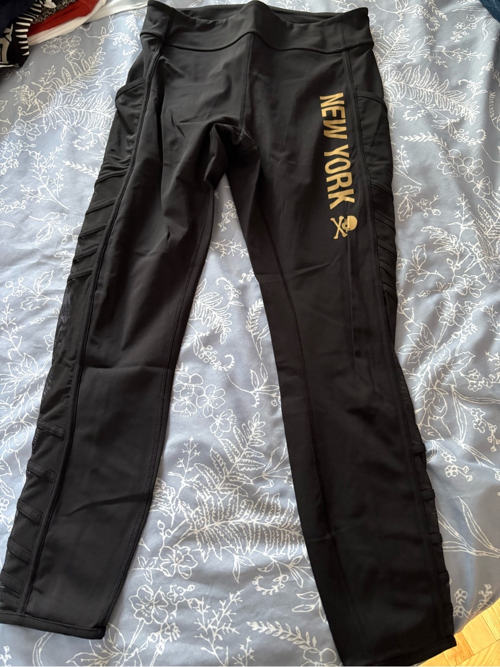 lululemon athletica Black Leggings with Gold "New York" Print